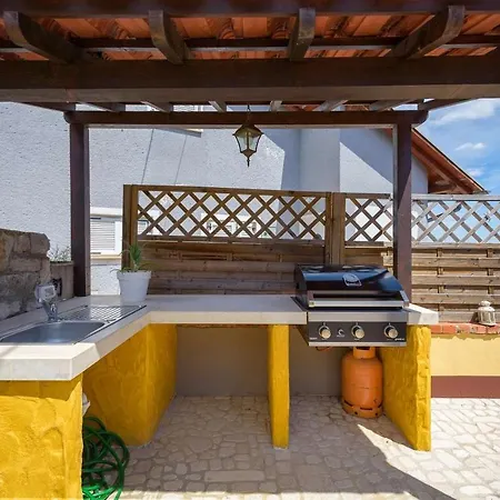 Nyaraló Casa Dvi Mendule *
