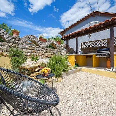 Nyaraló Casa Dvi Mendule Nova Vas